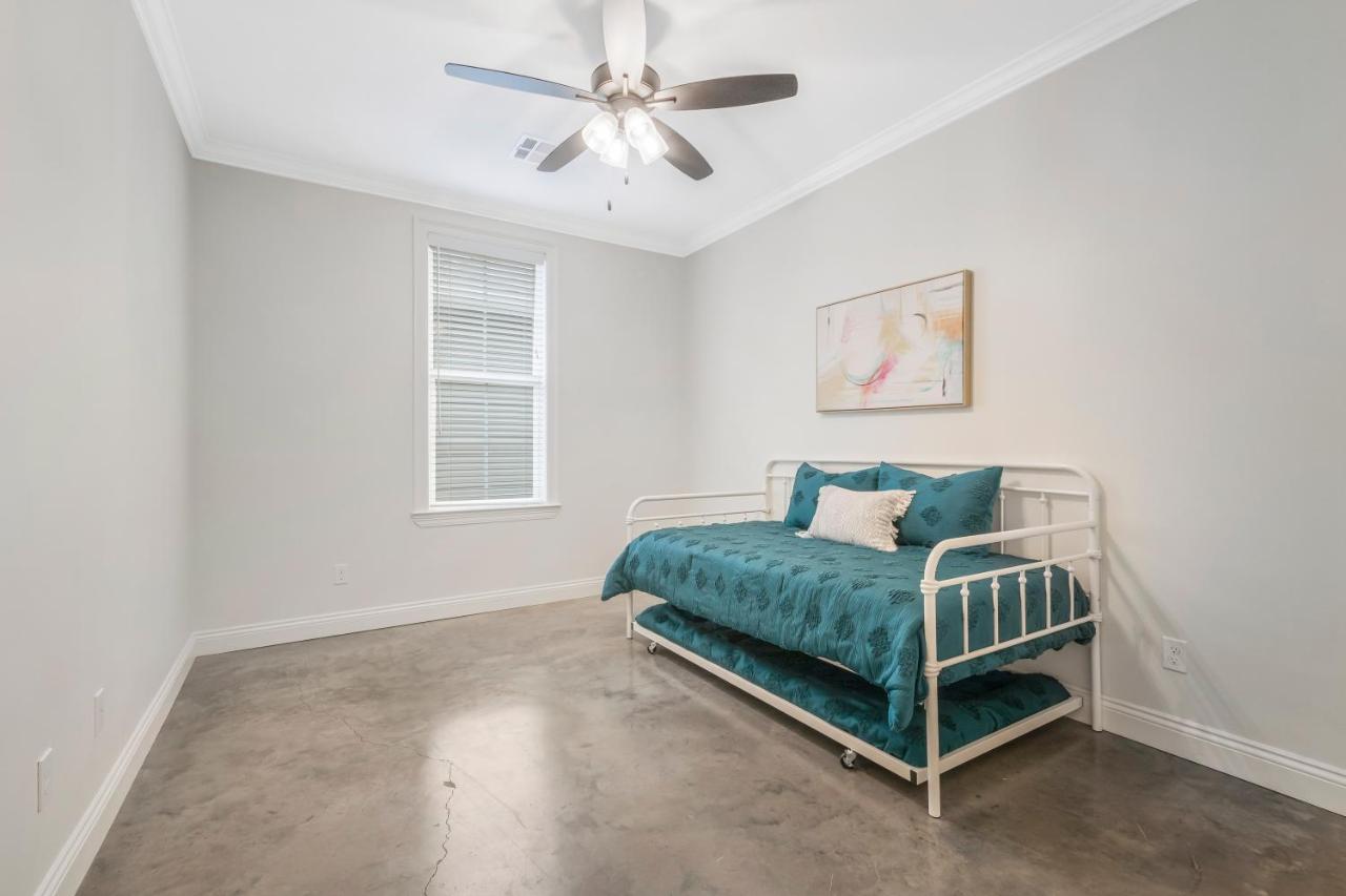 Charming Cottage Built In 2019 لافايت المظهر الخارجي الصورة